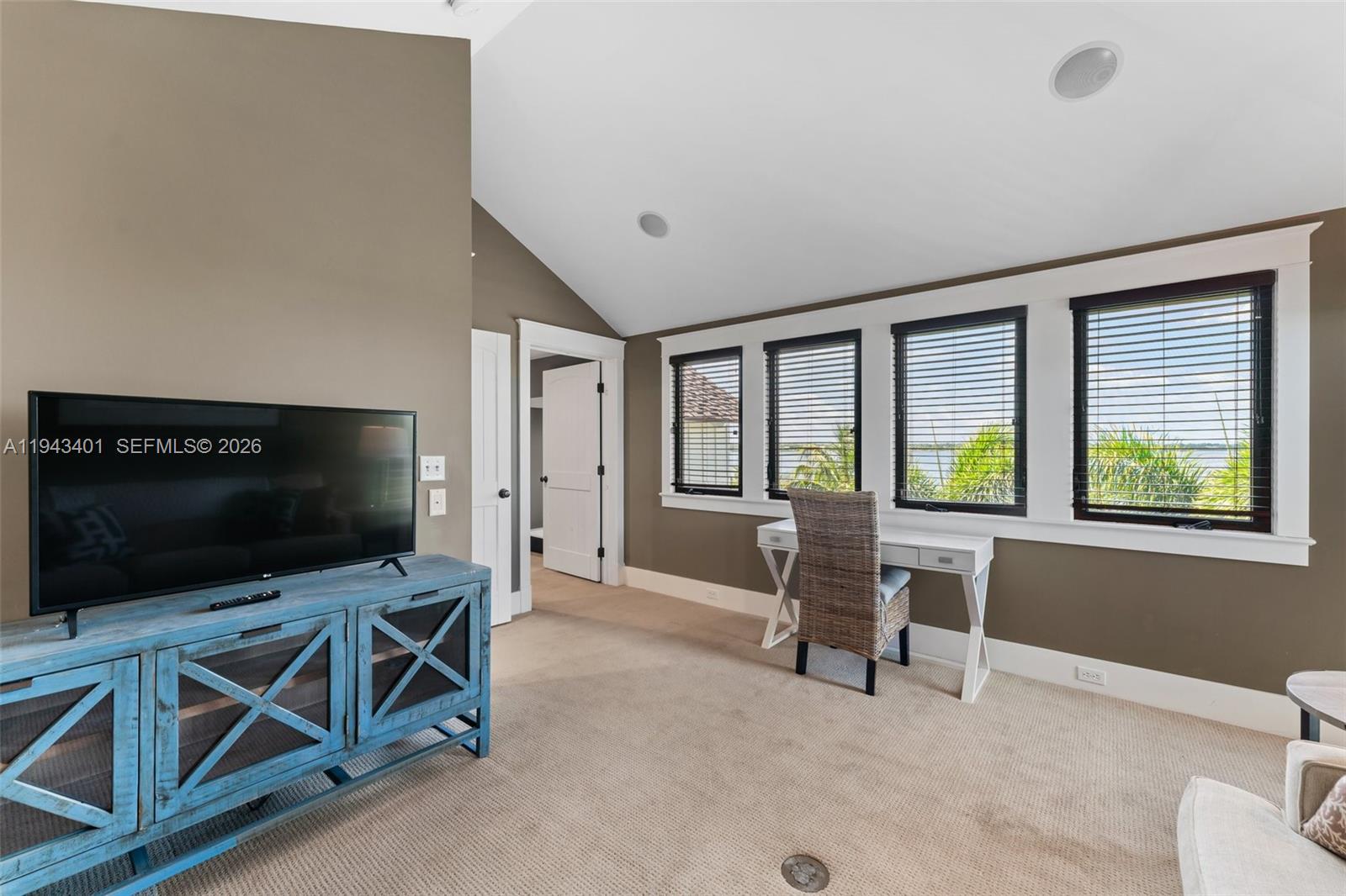 NORTH RIVER SHORES - Residential