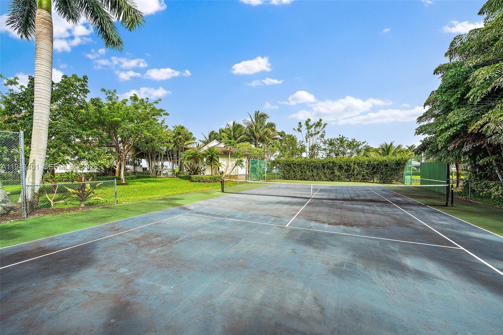 NORTH RIVER SHORES - Residential