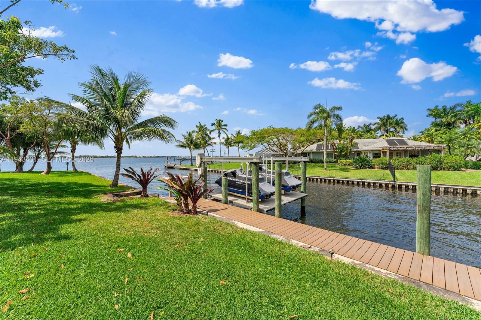 NORTH RIVER SHORES - Residential