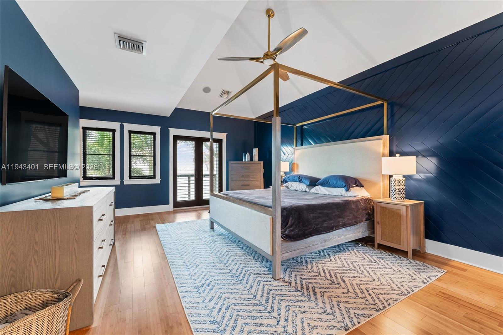 NORTH RIVER SHORES - Residential