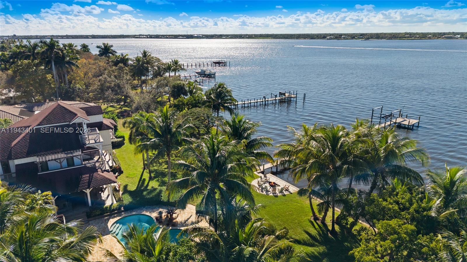 NORTH RIVER SHORES - Residential