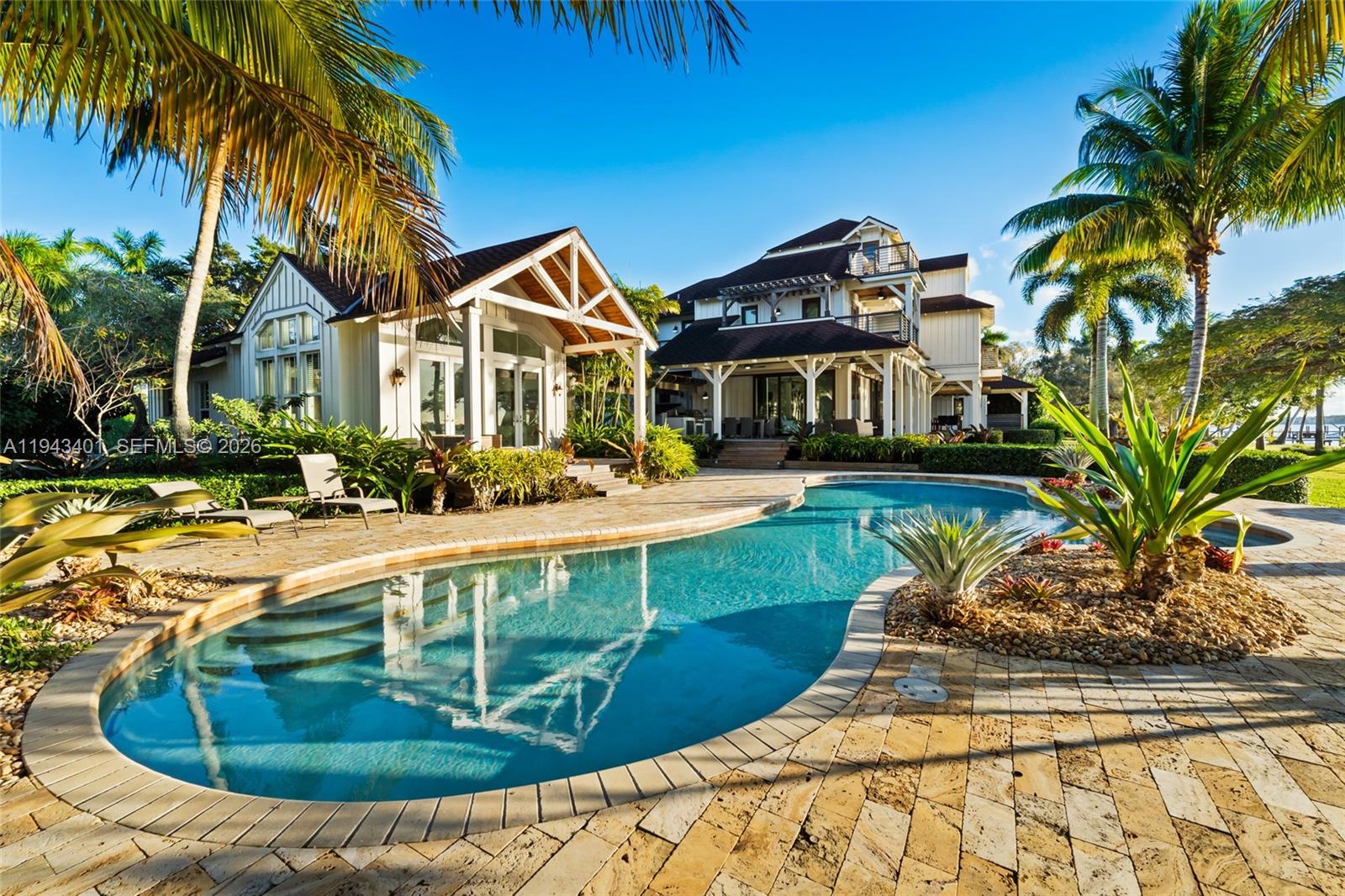 NORTH RIVER SHORES - Residential