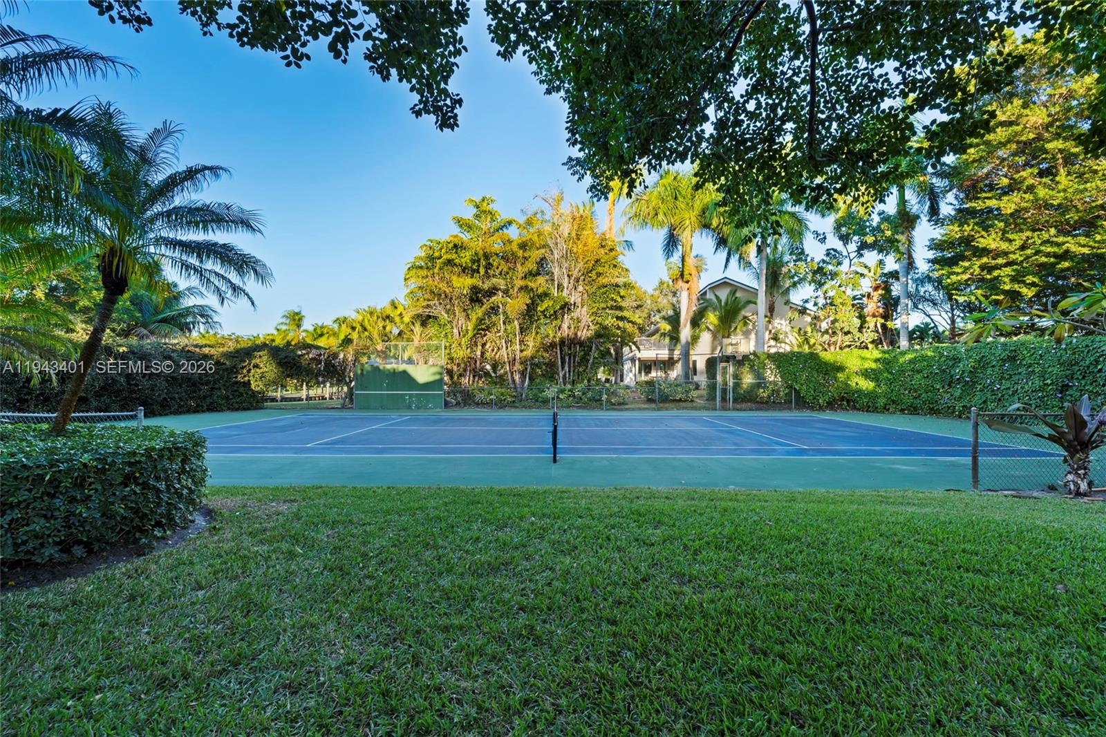 NORTH RIVER SHORES - Residential