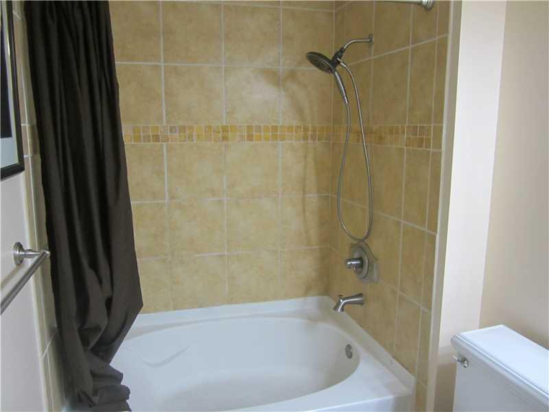 NURIVER LANDING CONDO - Residential Lease