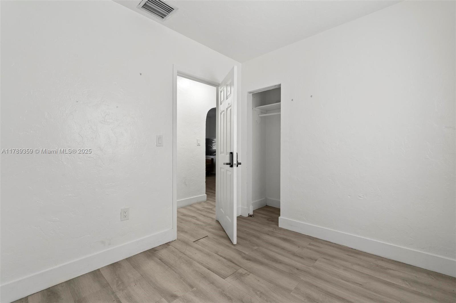 1718 NW 67th St
