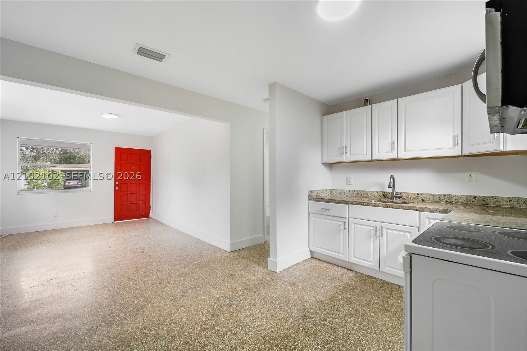 570 NE 132nd St