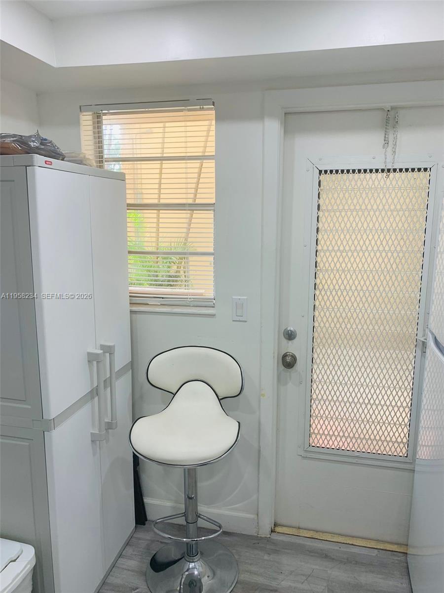 APRIL MIST CONDO - Residential Lease