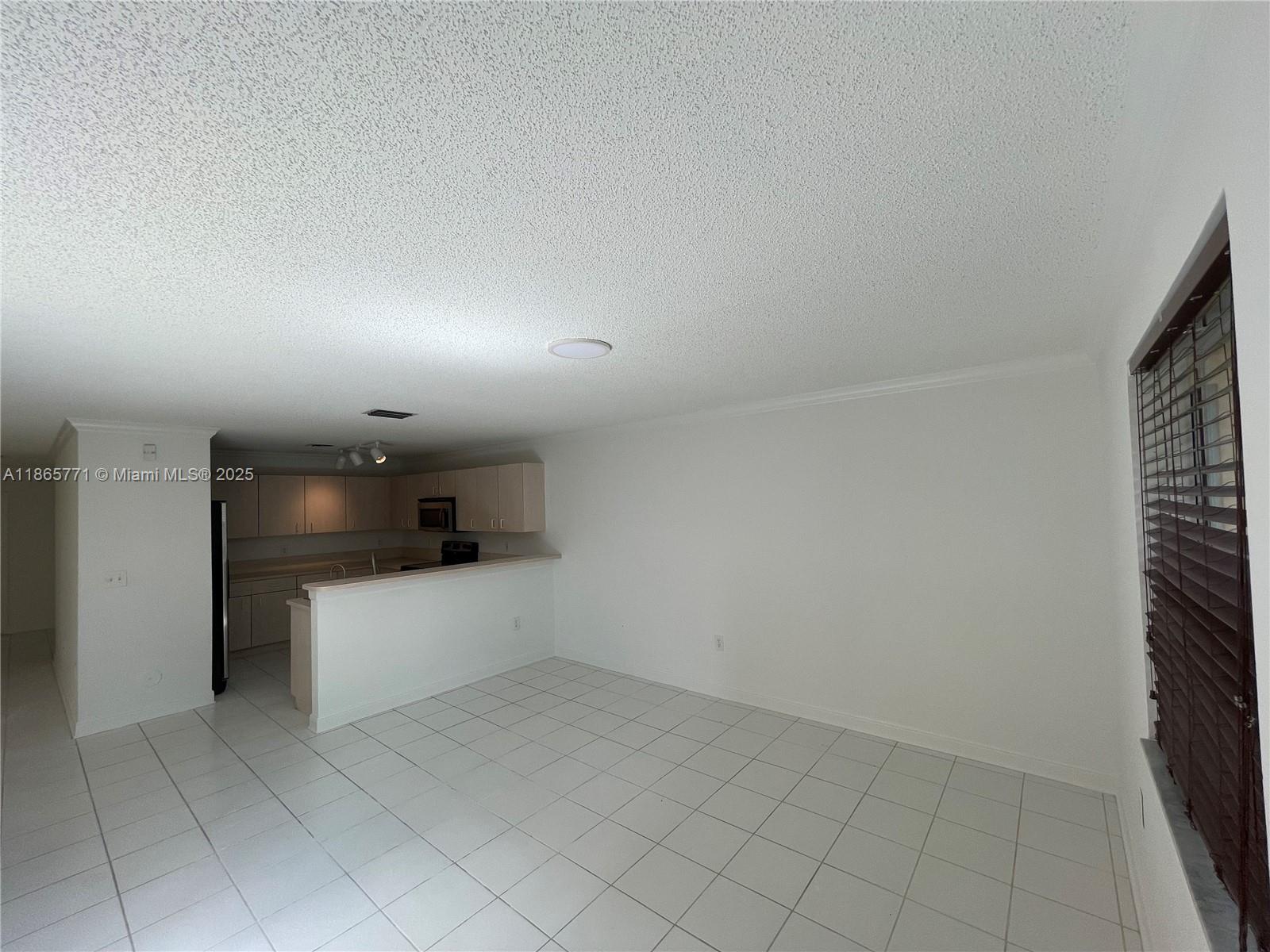 4030 Eastridge Cir