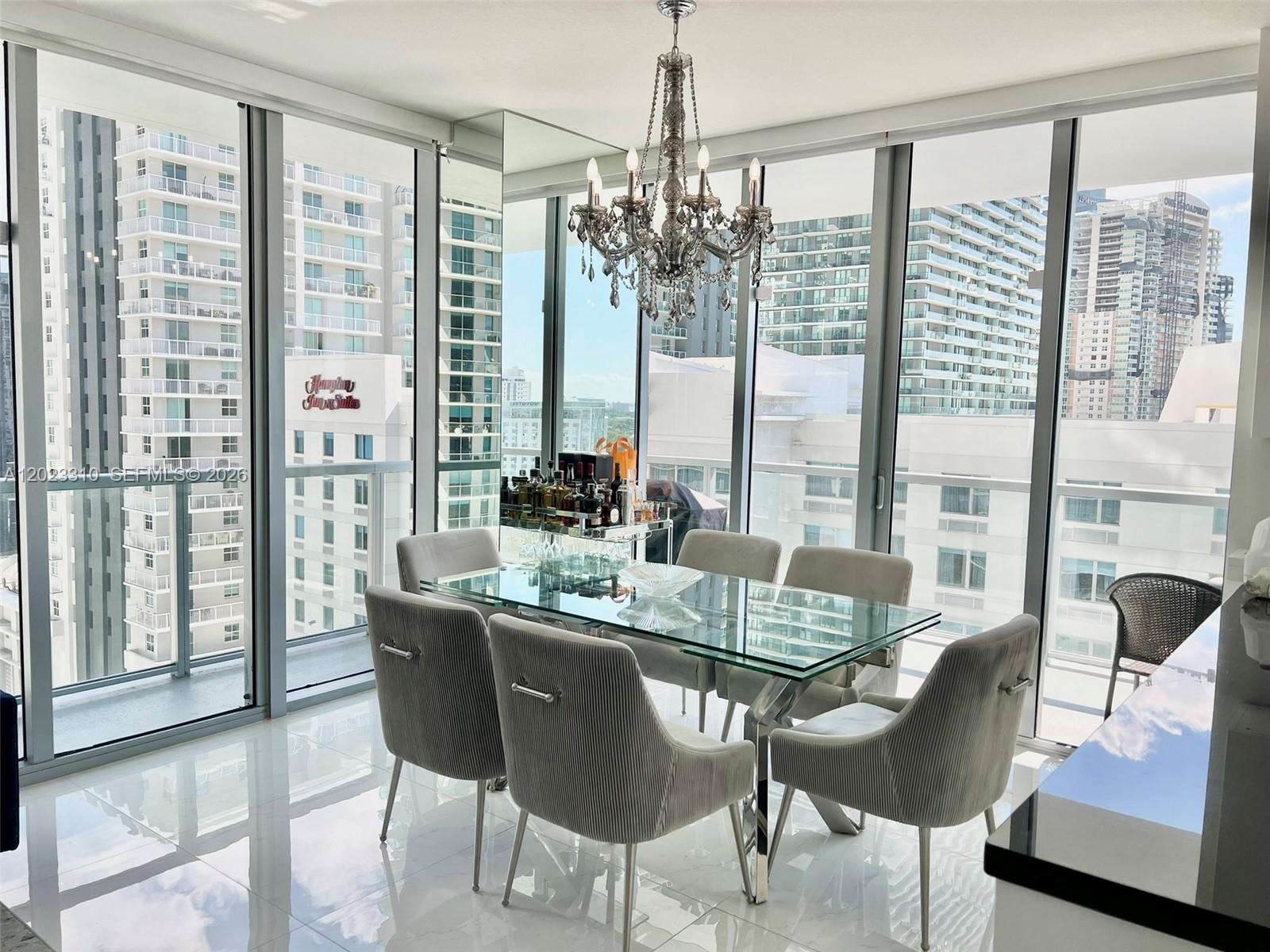 79 SW 12th St 1806