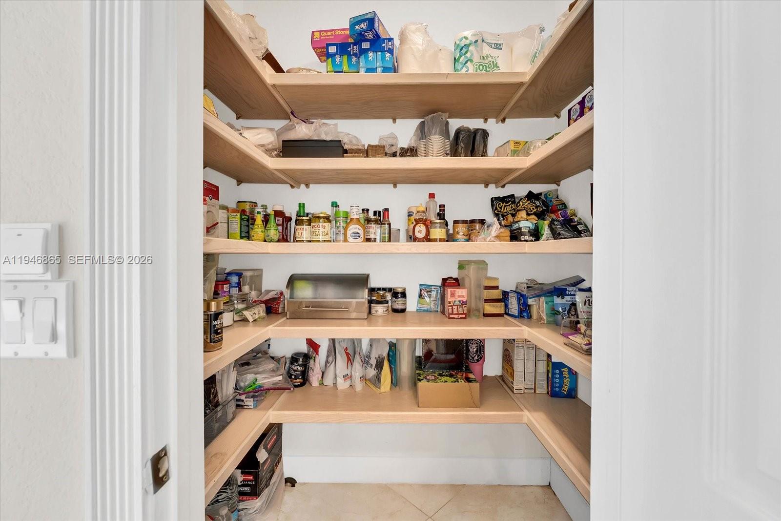 THREE ISLANDS 3RD SECTION - Residential