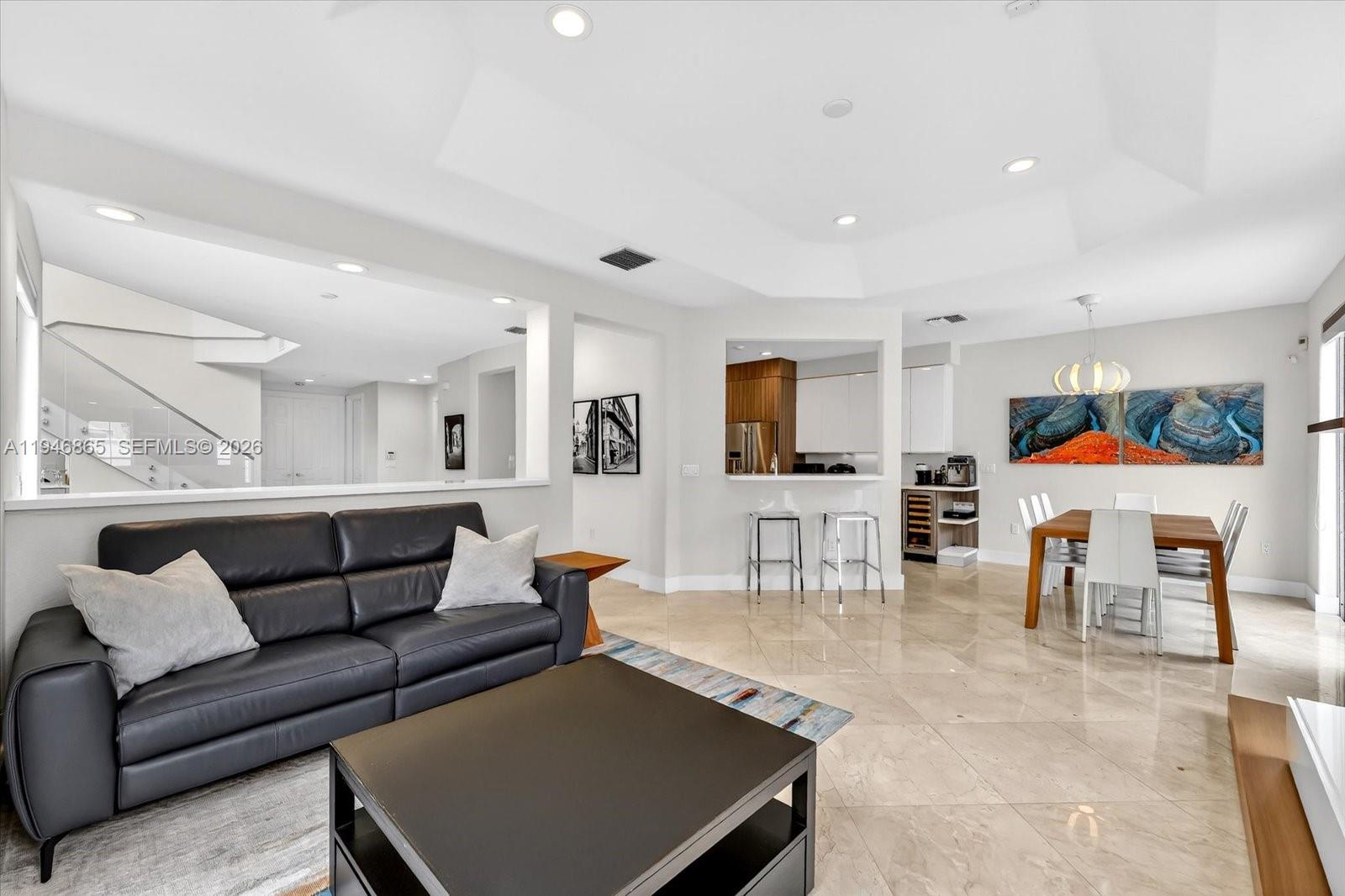 THREE ISLANDS 3RD SECTION - Residential