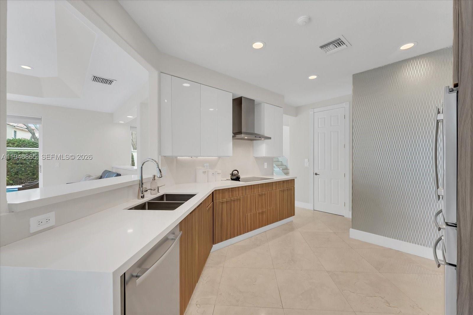 THREE ISLANDS 3RD SECTION - Residential