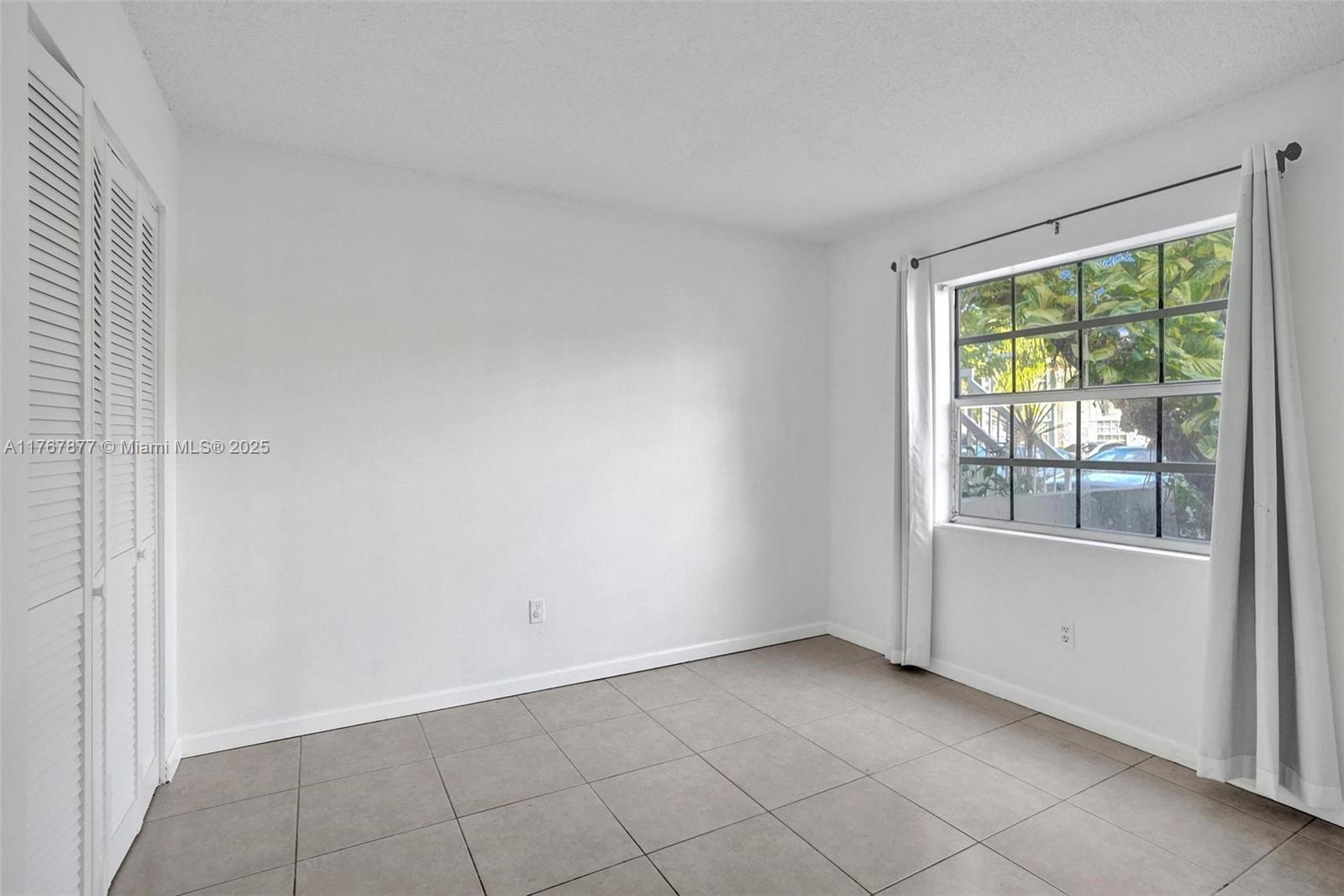 MONTEREY VILLAGE-ONE COND - Residential