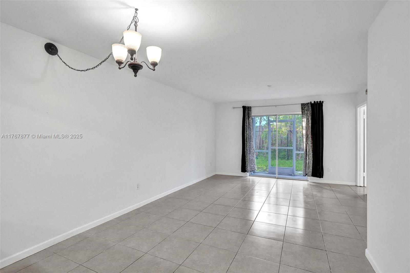 MONTEREY VILLAGE-ONE COND - Residential