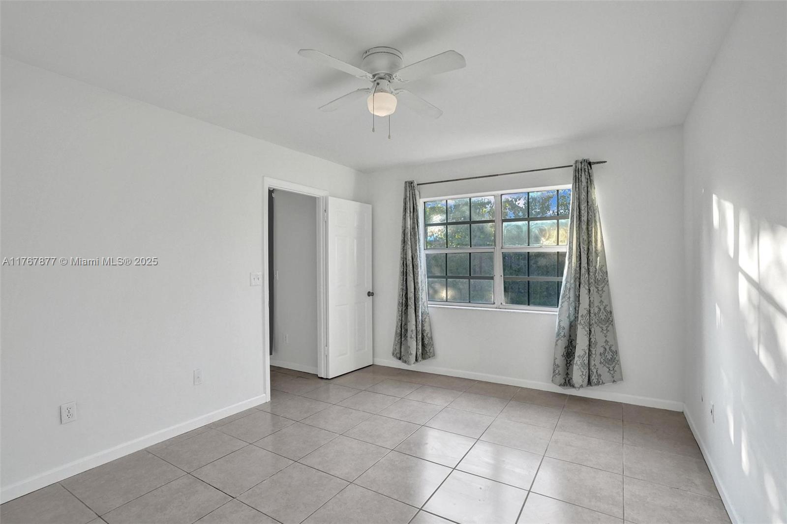 MONTEREY VILLAGE-ONE COND - Residential