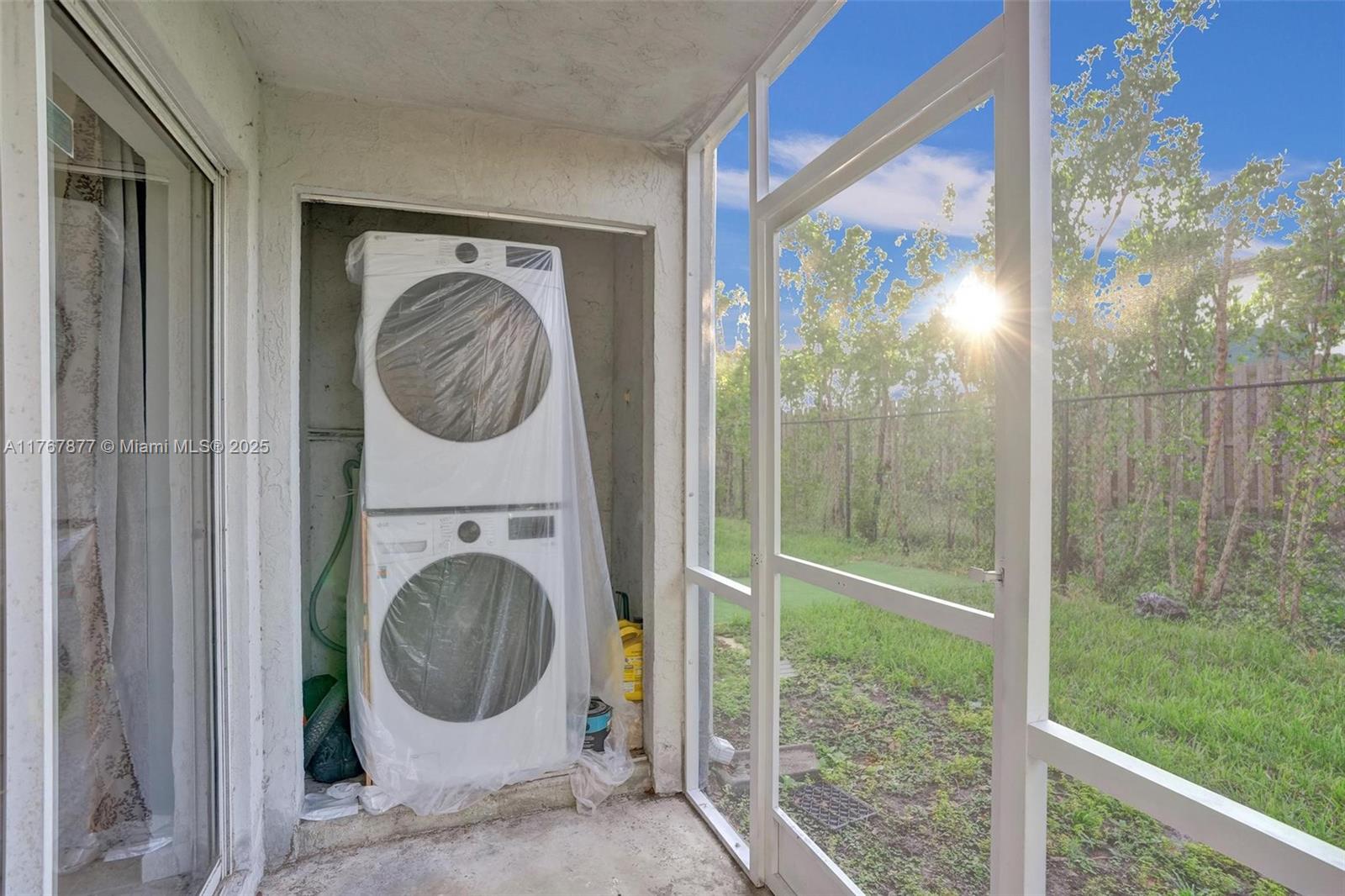 MONTEREY VILLAGE-ONE COND - Residential