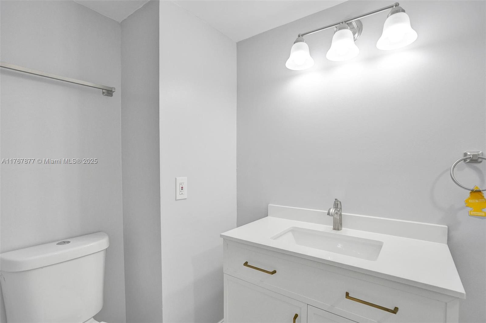 MONTEREY VILLAGE-ONE COND - Residential