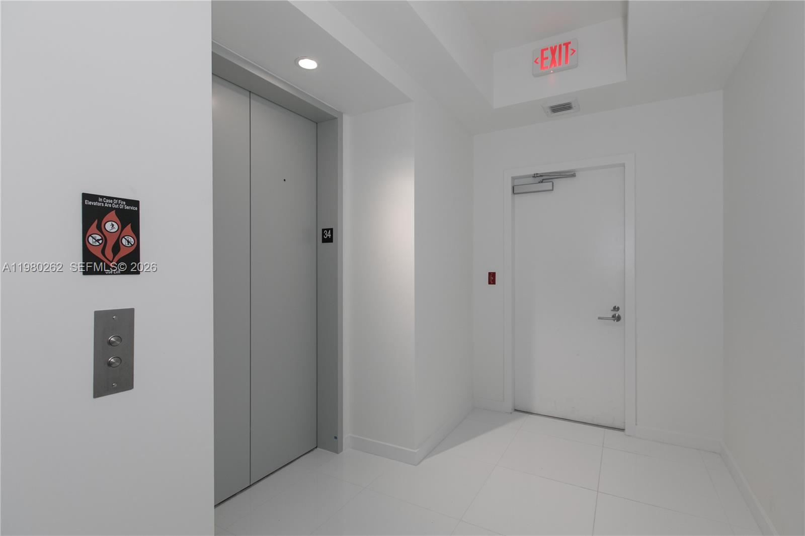 PARAMOUNT MIAMI WORLDCENT - Residential Lease