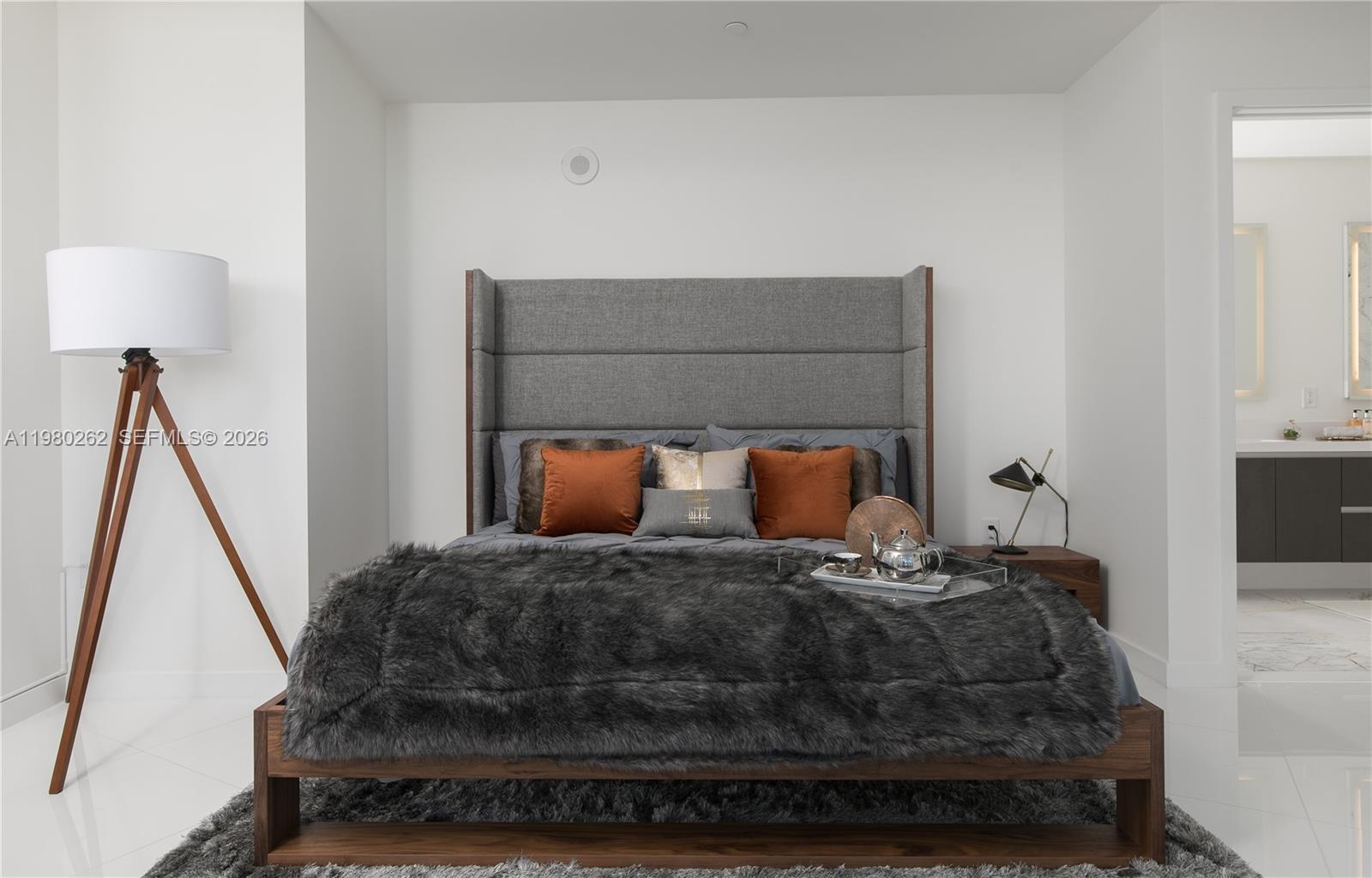 PARAMOUNT MIAMI WORLDCENT - Residential Lease