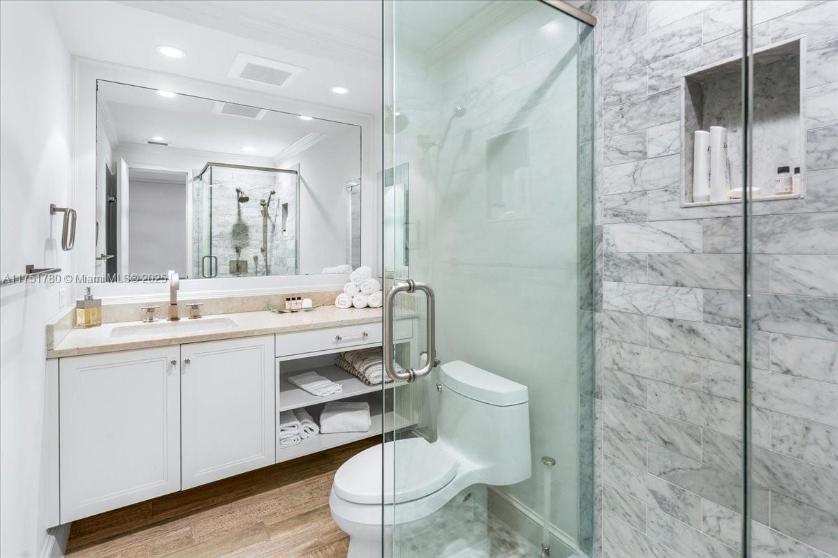 FOUR HUNDRED SO OCEAN BLV - Residential