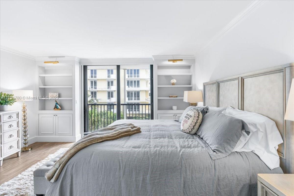 FOUR HUNDRED SO OCEAN BLV - Residential