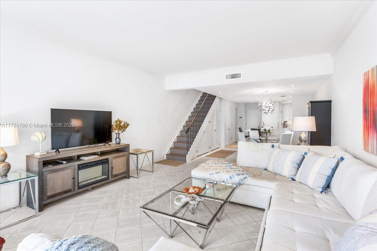 FOUR HUNDRED SO OCEAN BLV - Residential