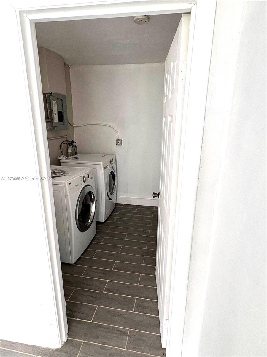 CAROL CITY 4TH ADDN - Residential Lease
