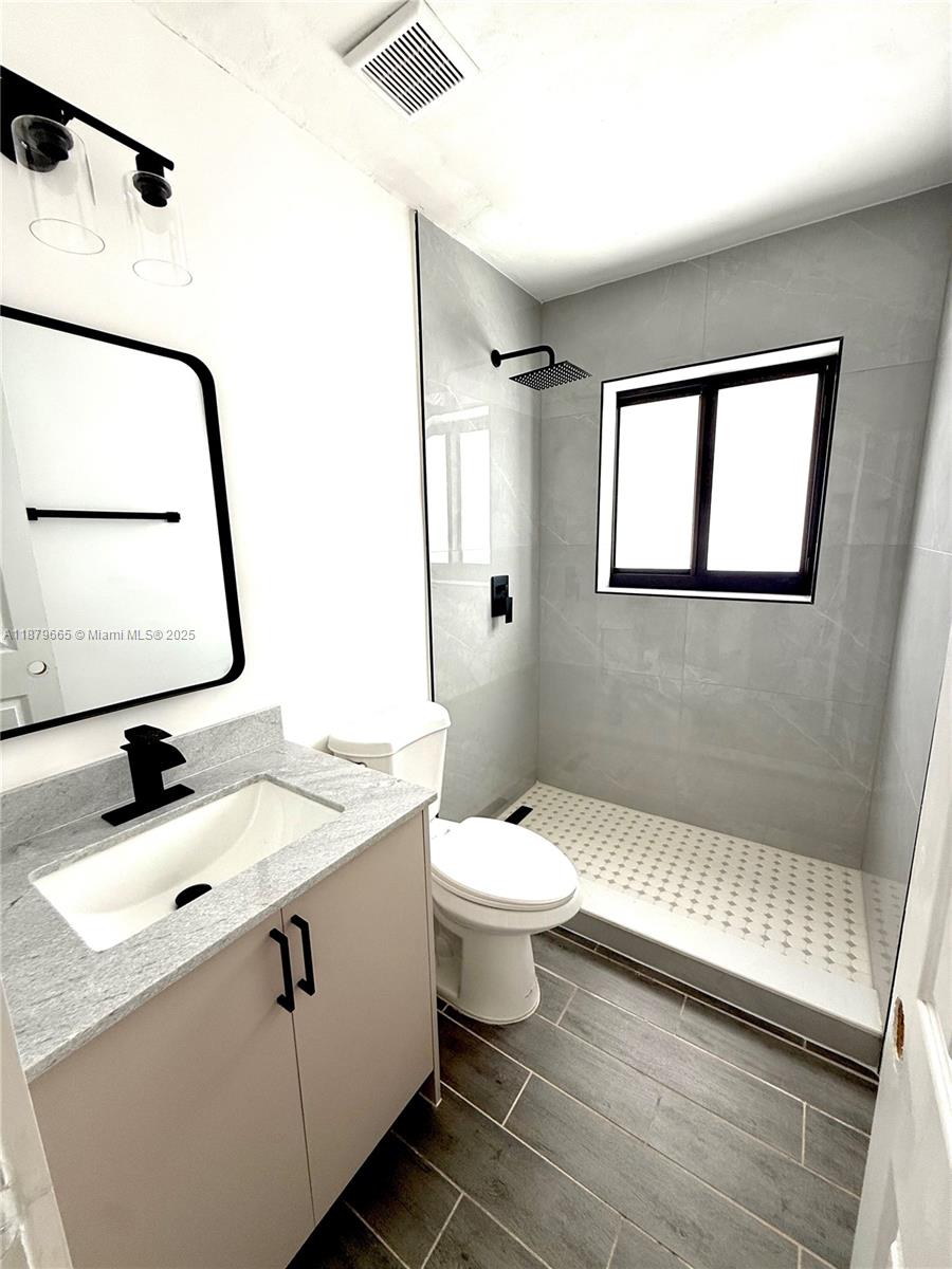 CAROL CITY 4TH ADDN - Residential Lease
