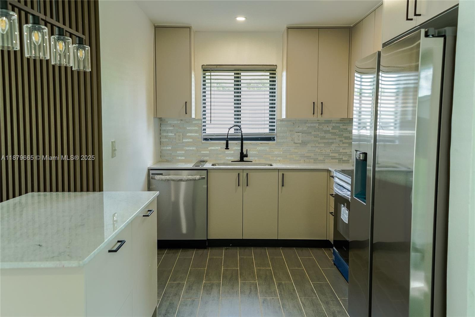 CAROL CITY 4TH ADDN - Residential Lease