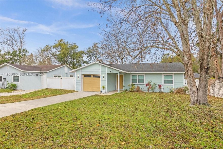 SAVE THOUSANDS ON ELECTRICITY! Lexsale LLC presents an energy-efficient gem in Sanford with SOLAR PANELS that will dramatically reduce your utility bills from day one.

This versatile property sits on a massive 0.23-acre lot without an HOA, offering complete freedom. The home features a 3-bedroom main layout and an ADDITIONAL STUDIO/OFFICE with a separate, private entrance.

EQUITY OPPORTUNITY: The additional studio is approximately 70% complete (requires flooring and final finishes). It's a perfect blank canvas for the new owner to personalize and instantly generate equity upon completion. Ideal for a home office, guest suite, or rental income.

KEY FEATURES:

ENERGY EFFICIENCY: Solar system for maximum monthly savings.

FLEXIBLE OCCUPANCY: Currently tenanted until June 30, 2026; early vacancy negotiable by mutual agreement.

NO RESTRICTIONS: Huge lot with no HOA fees.

Property is being sold as is. Don't miss this home with great potential and low cost of living!