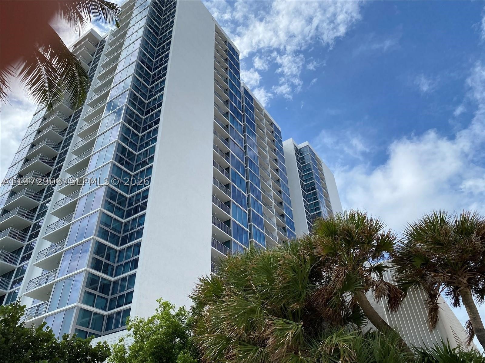 2655 Collins Ave 1404