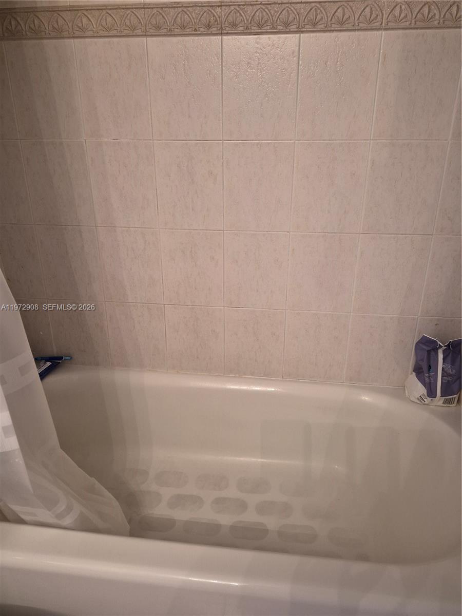 MIRASOL OCEAN TOWERS COND - Residential