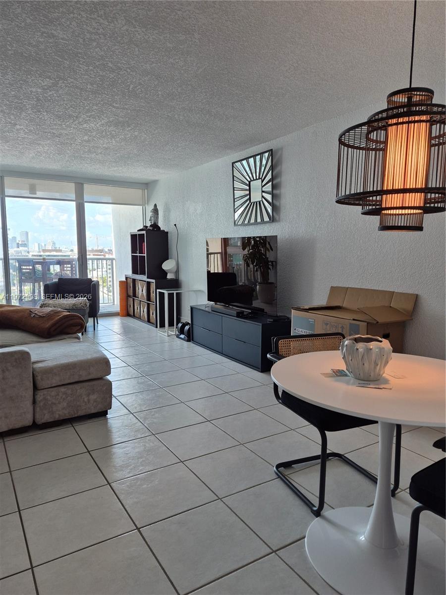 MIRASOL OCEAN TOWERS COND - Residential