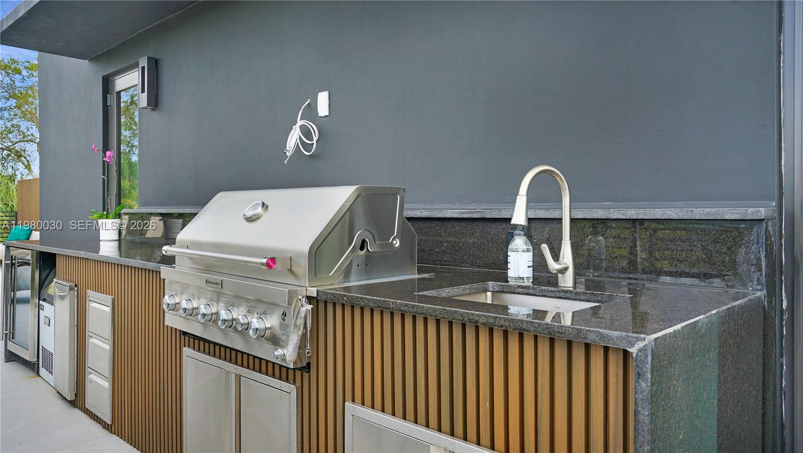 HARDIES ADDN 3067 MARY ST - Residential