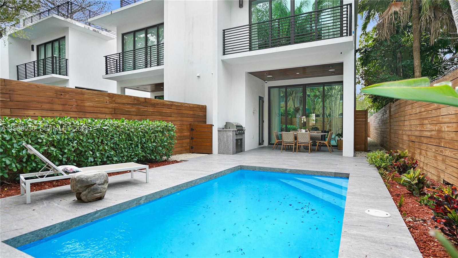 HARDIES ADDN 3067 MARY ST - Residential