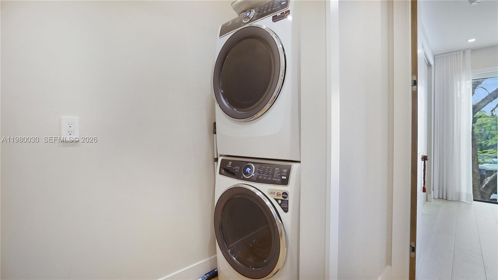 HARDIES ADDN 3067 MARY ST - Residential