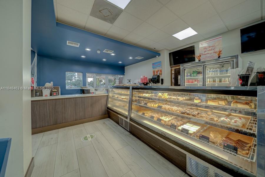 Bakery For Sale On Dixie HWY, Miami, FL, 33157/$699,000 1 Bakery For Sale On Dixie HWY