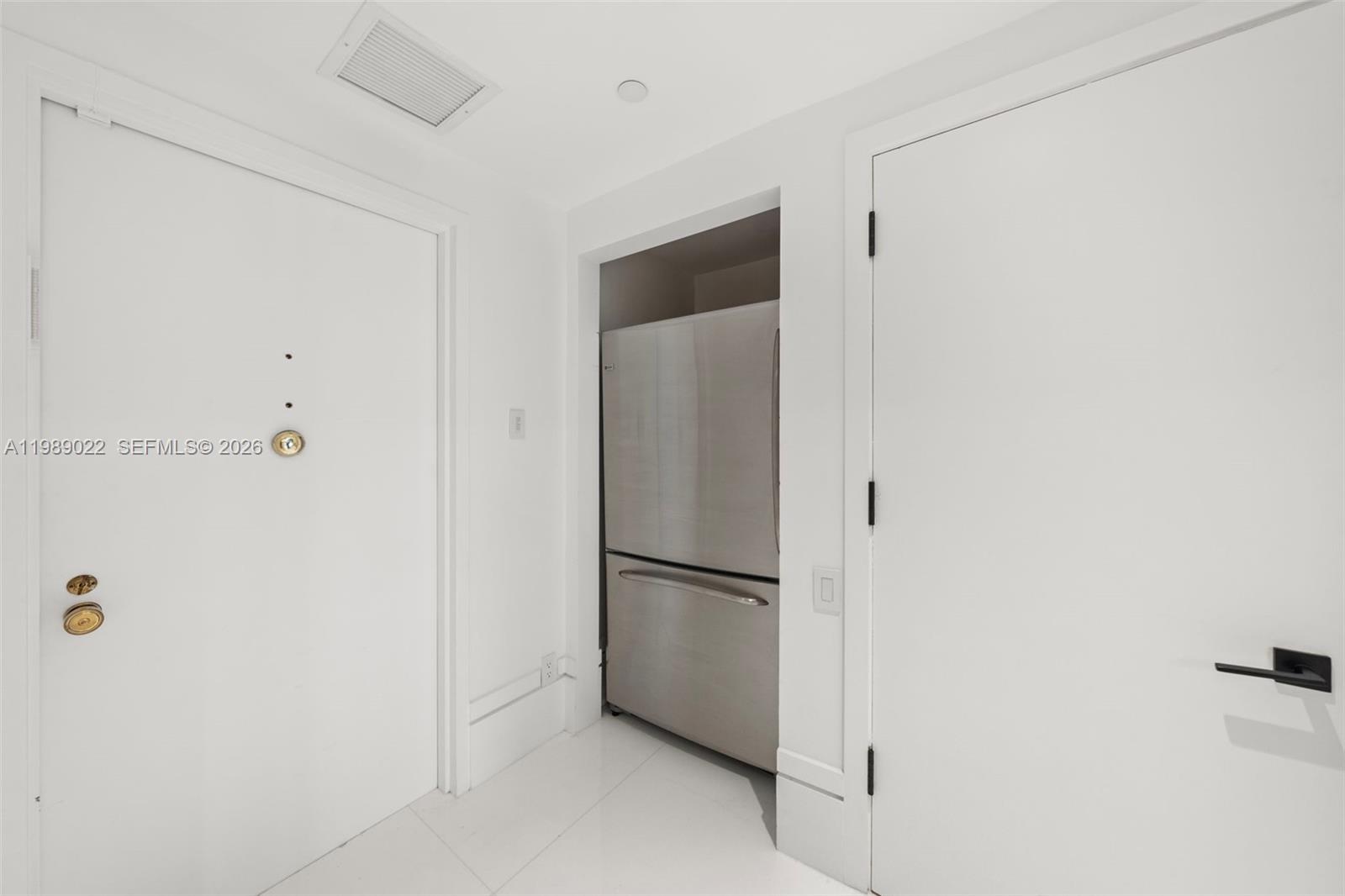 BAL HARBOUR TOWER CONDO - Residential