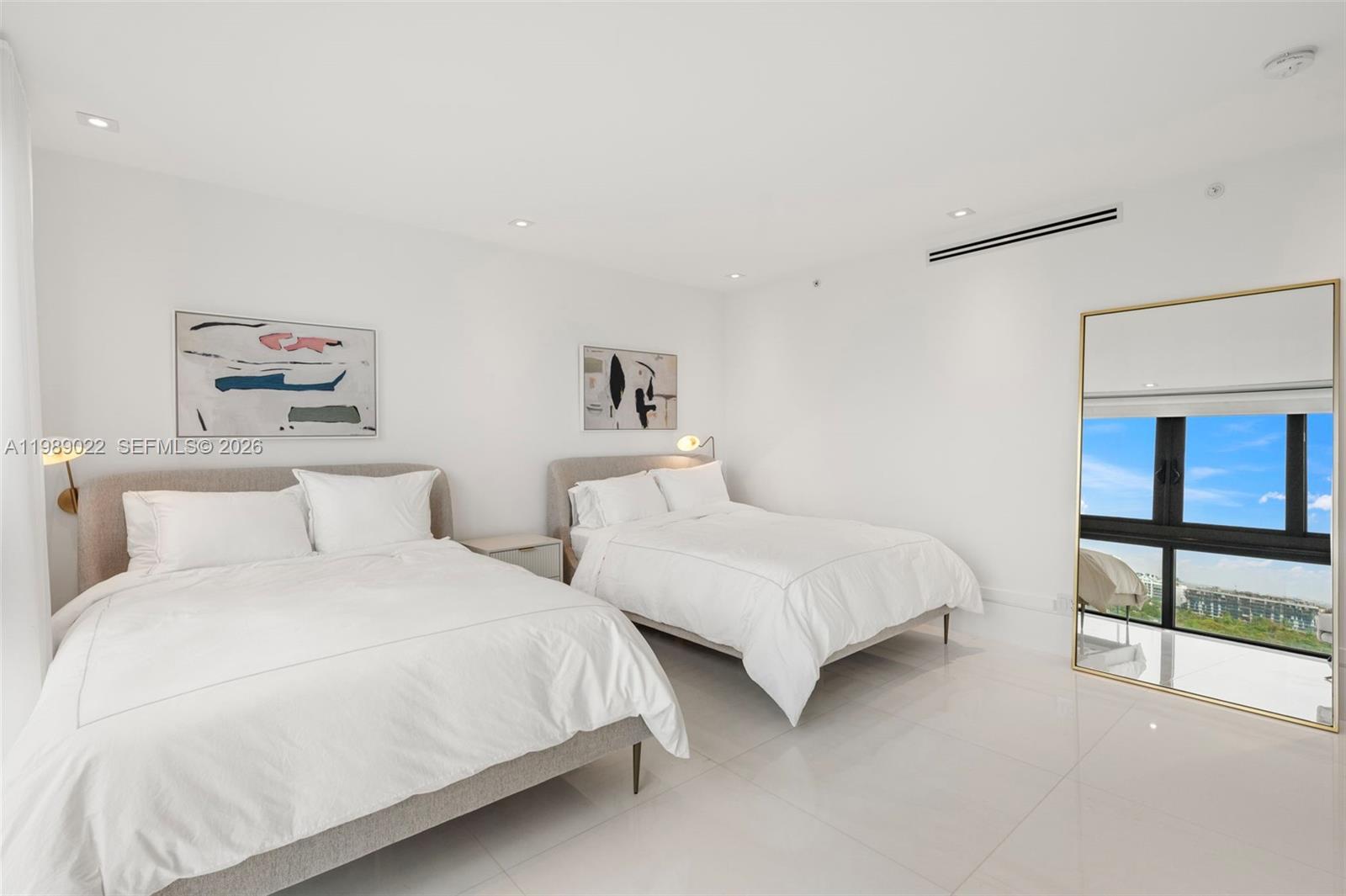 BAL HARBOUR TOWER CONDO - Residential