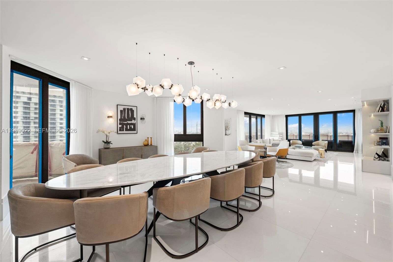 9999 Collins Ave 11J