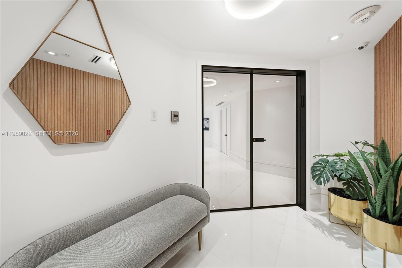 BAL HARBOUR TOWER CONDO - Residential