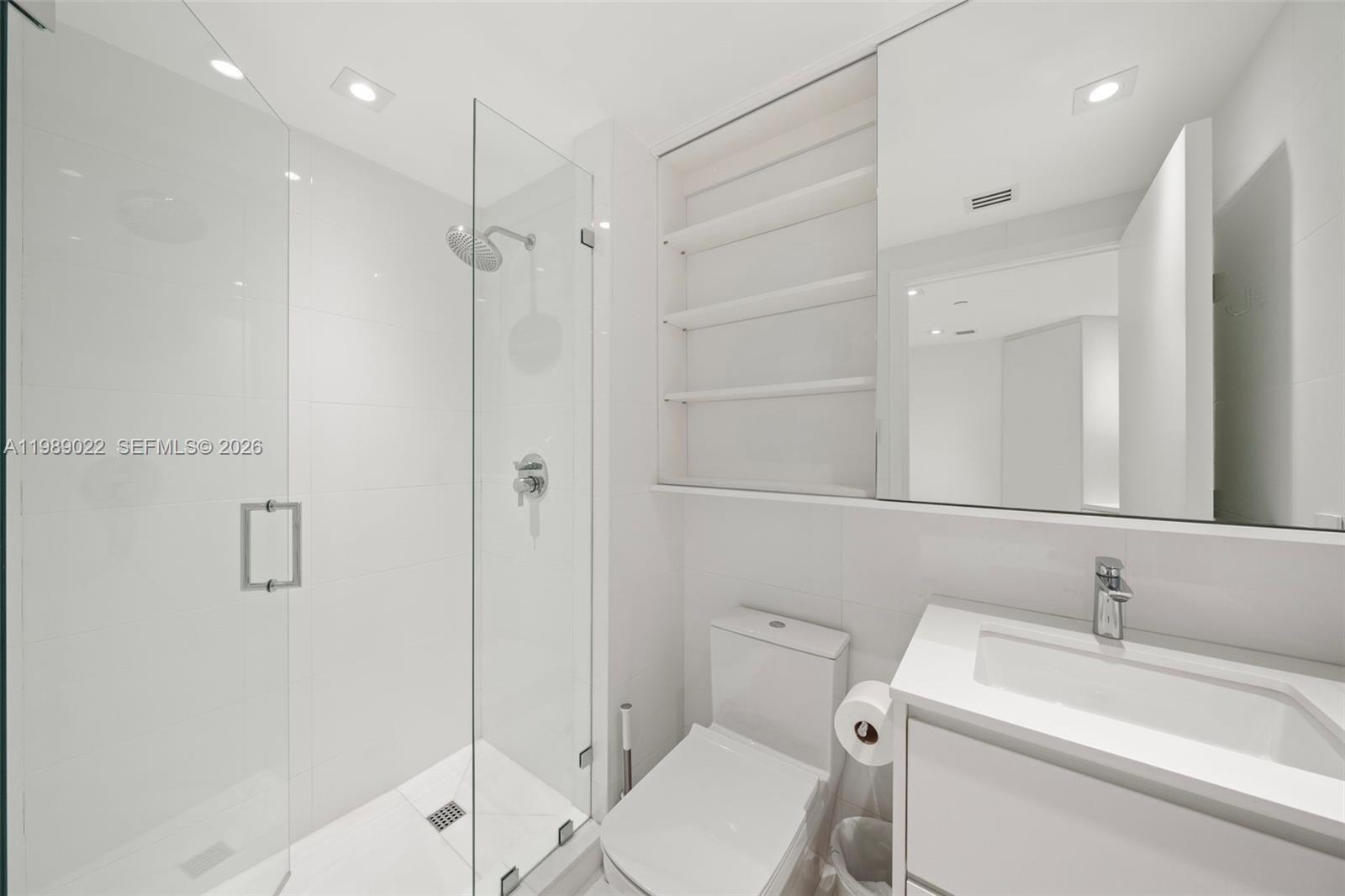 BAL HARBOUR TOWER CONDO - Residential