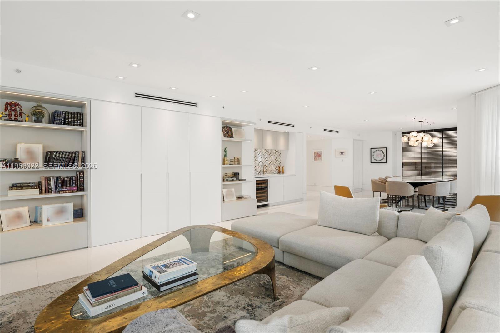 BAL HARBOUR TOWER CONDO - Residential