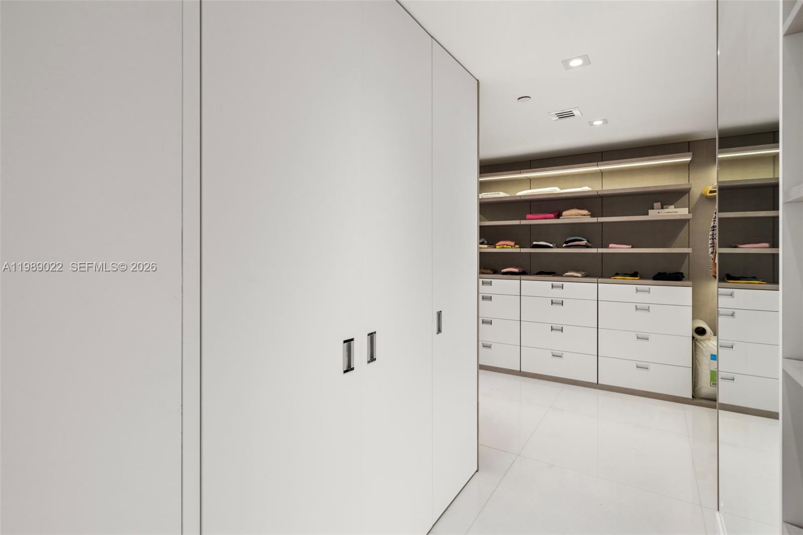 BAL HARBOUR TOWER CONDO - Residential