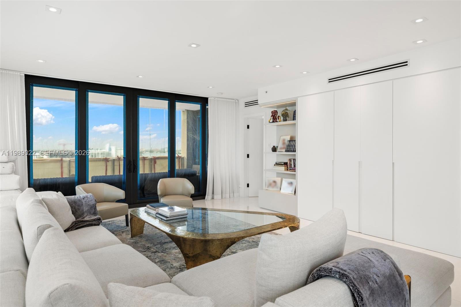 BAL HARBOUR TOWER CONDO - Residential