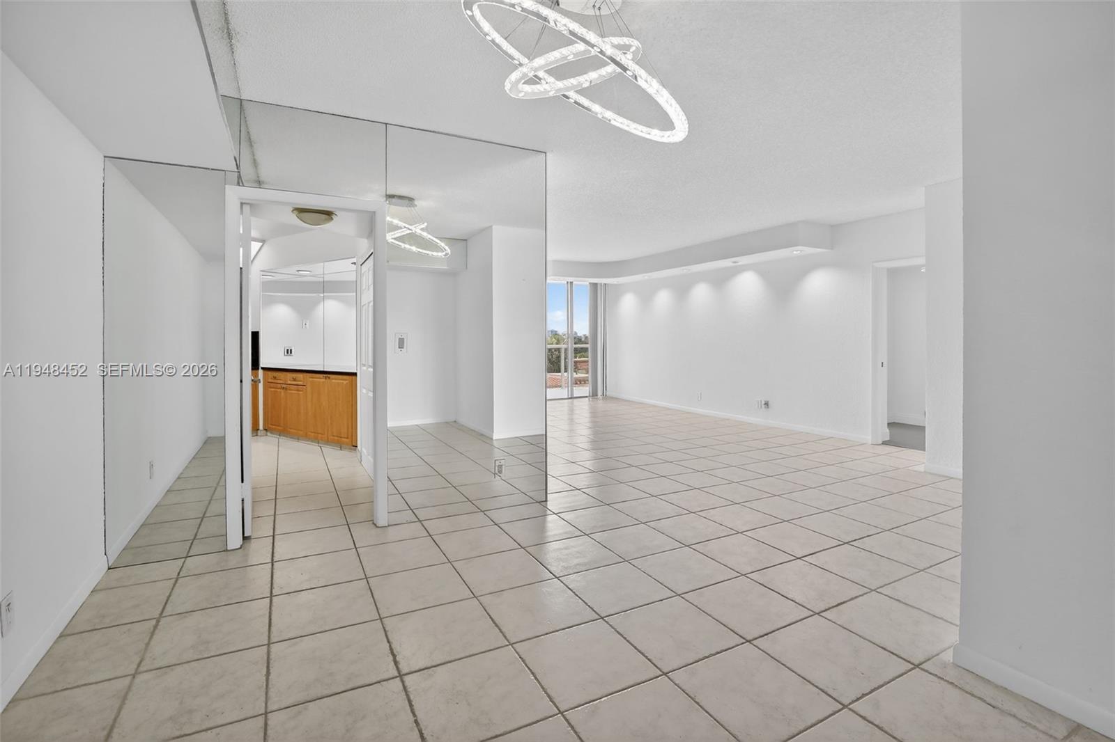 HAMPTONS WEST CONDO - Residential