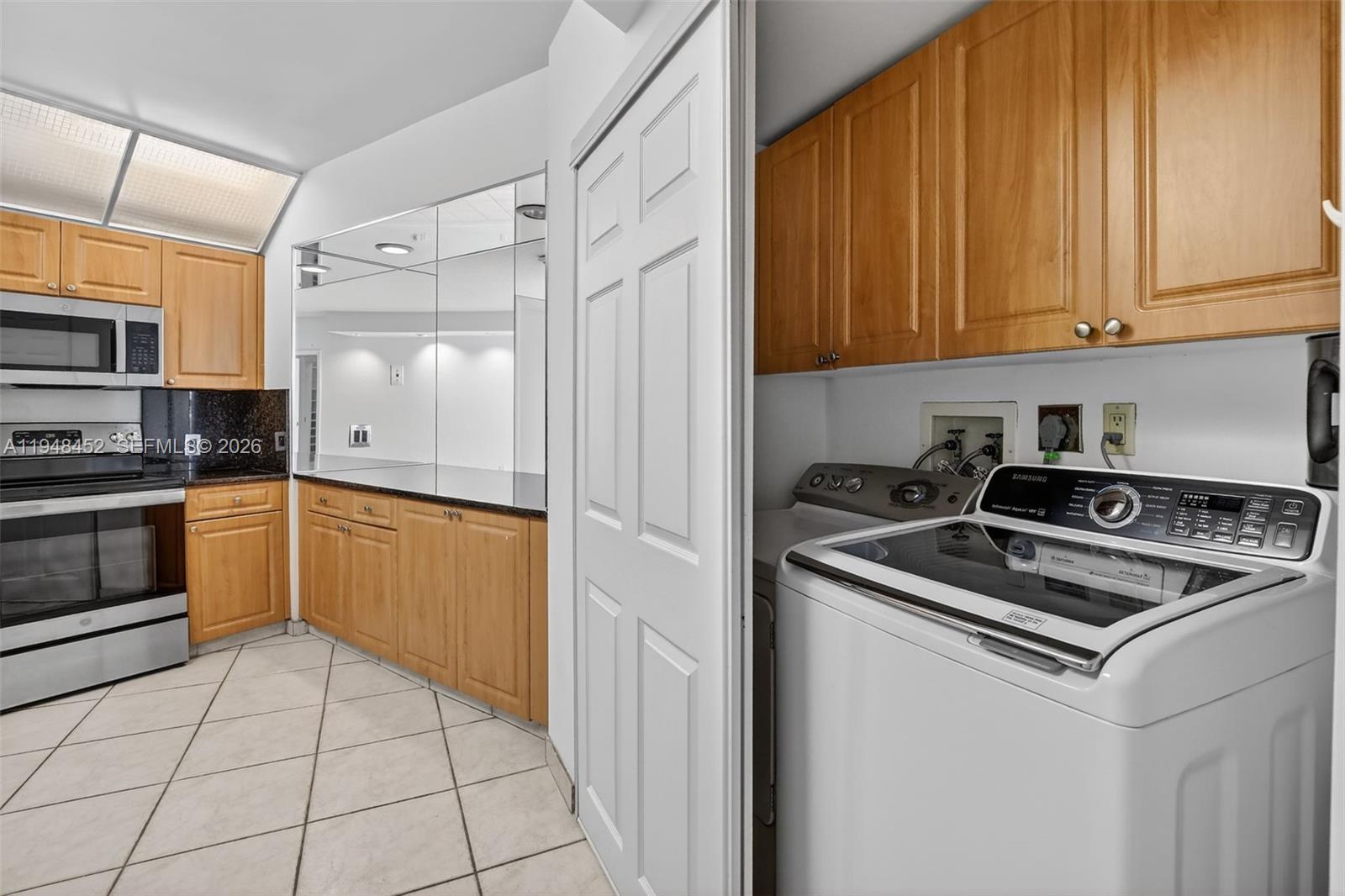 HAMPTONS WEST CONDO - Residential