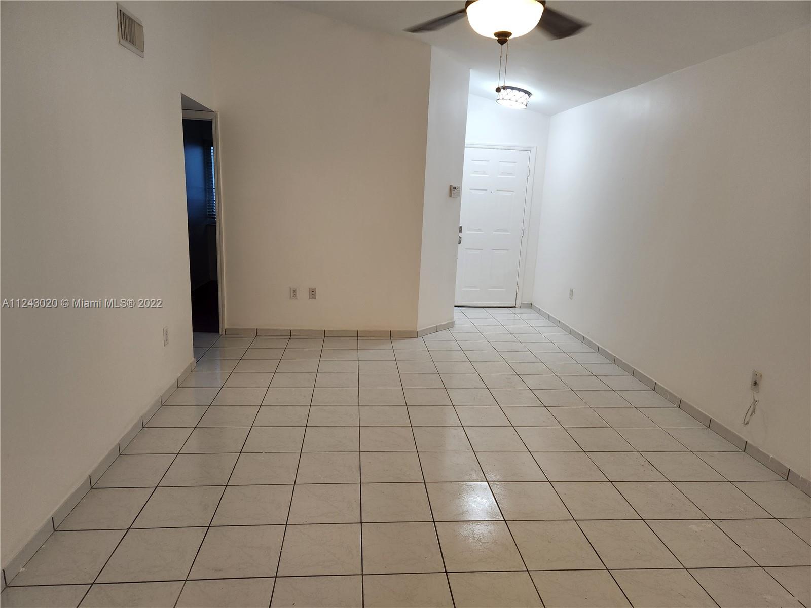 LAGO LINDO TOWNVILLAS CON - Residential