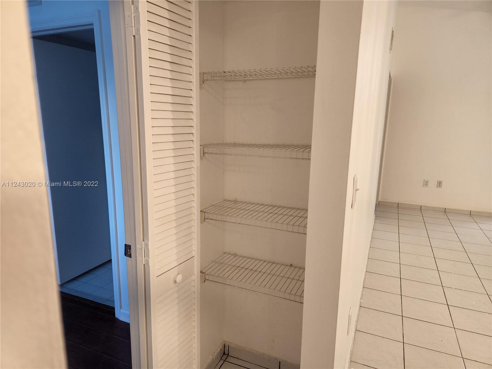 LAGO LINDO TOWNVILLAS CON - Residential