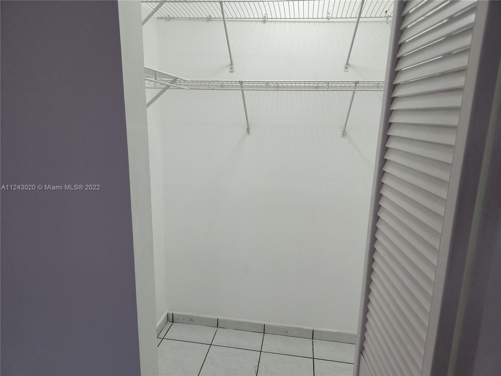 LAGO LINDO TOWNVILLAS CON - Residential